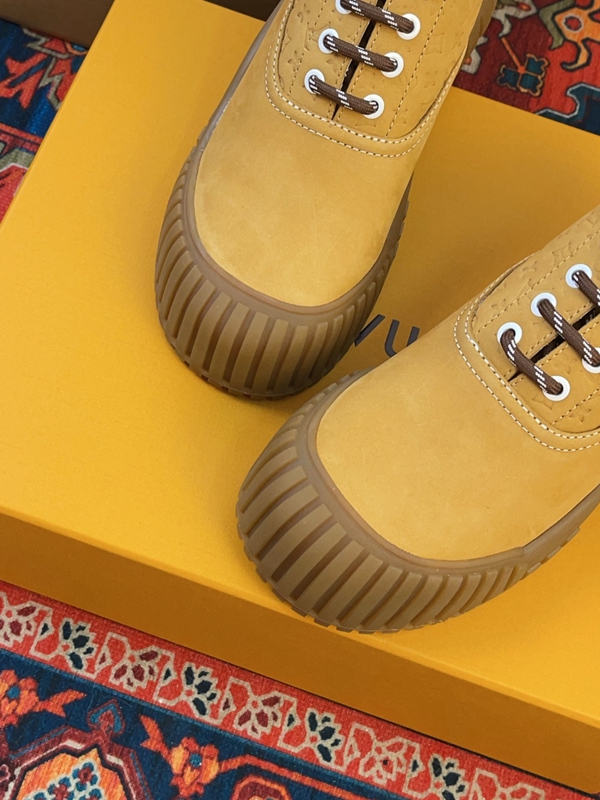 ルイヴィトン靴全体デザイン